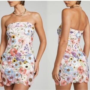 Gigi & Ella flower appliqué dress. Size 6.